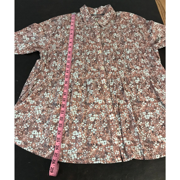 Anthropologie Pilcro and the Letterpress Sasha Smocked Boyfriend Buttondown - Picture 8 of 12